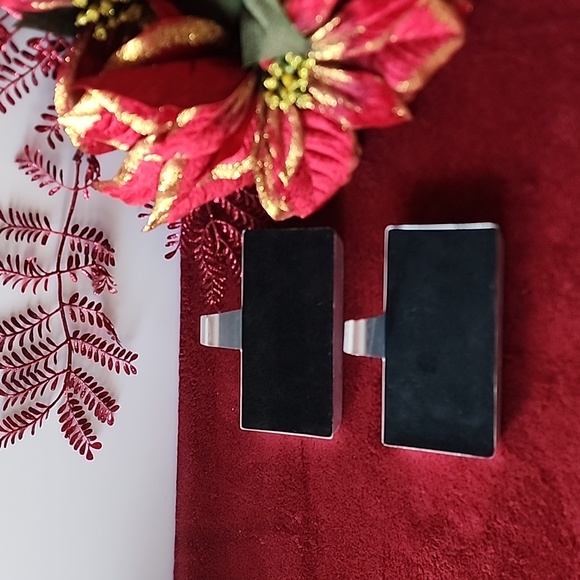 Set of 2 Stocking Holders. - Picture 2 of 7
